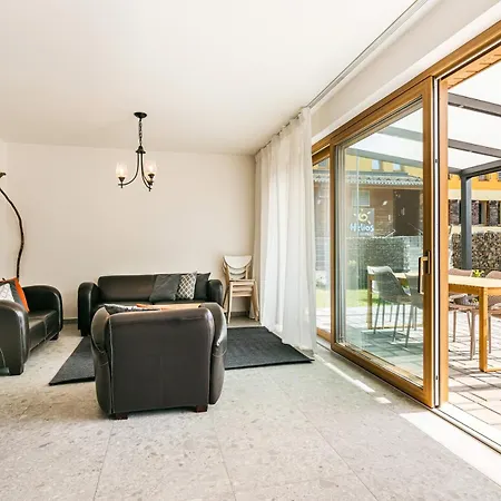 Staric * 利波瓦拉尼